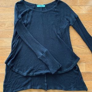 Black lightweight Karlie sweater in size small